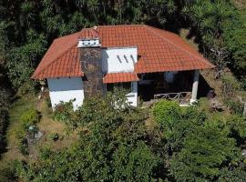 Casa de campo amplia y tranquila, villa in Juayúa