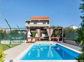 Luxury villa with a swimming pool Split - 20334