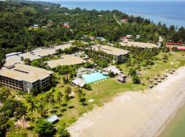 Palm Beach Resort & SPA, strandhotell i Labuan