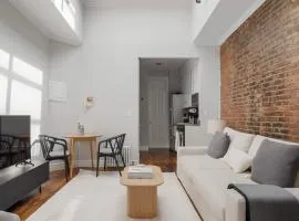 West Village 1br w high ceilings skylight wd NYC-1172