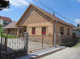 Tavi F&eacute;szek Vend&eacute;gh&aacute;z