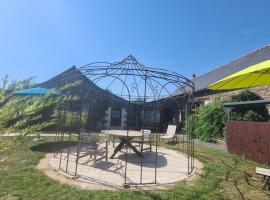 Les Chambres du Meunier, hostel &sigma;&epsilon; Juign&eacute;-sur-Loire