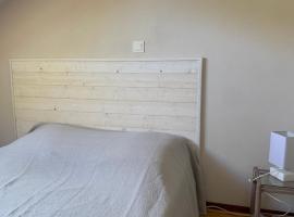 le gite des vignes Studio tout confort 1 chambre dans le vignoble Franche Comte Arbois, Hotel in Arbois