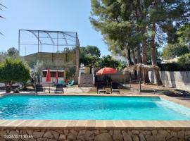 Casa Mas Montanas vakantiehuis met zwembad Max 10 pers Vlakbij Valencia ค็อทเทจในGodelleta