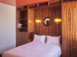 Hôtel Présent - Entrée autonome, réception en ligne - Encore Mieux