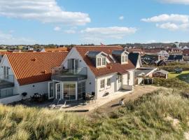 Gorgeous Home In Blokhus With House Sea View, bolig ved stranden i Blokhus