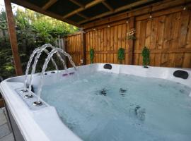 Oasis Retreat Hot Tub Cupar, hotel em Cupar