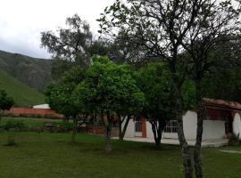 Cabañita Villa Bella Tarija, villa in Tarija