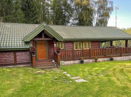 Awesome Home In Glava With Sauna, hotel na may parking sa Glava