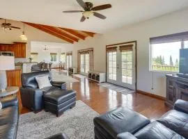 Hawaiian Retreat with Ocean Views in Captain Cook!