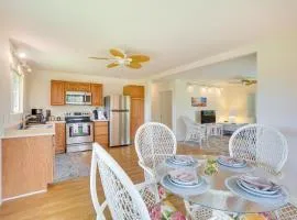 Captain Cook Home on Quiet 3 Acres with Fruit Trees