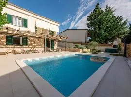 Dalmor holiday house