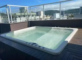 Linda Cobertura com Spa sem aquecimento
