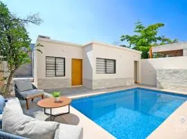 NEW Comfy Stay with Pool Onsite Steps from Malecón