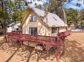 Huckleberry Cabin - Pet Friendly with Big Deck home