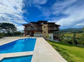 Villas Las Neblinas, cottage in Constanza