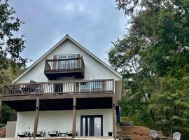 Best Life Now Cottage, vacation home in Crane Hill