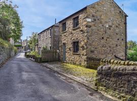 May Cottage - Uk12970, hotel with parking in Settle