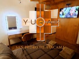 Hostal Yurak, hotelli San Pedro de Atacamassa lähellä maamerkkiä Inca House