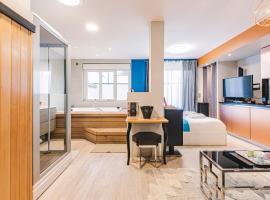 MV Suite & Spa: Reims şehrinde bir otel