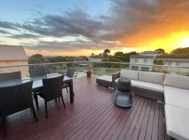 Great Ocean Views Torquay, holiday home in Torquay
