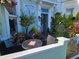 Willows Guest House โรงแรมใกล้ พิพิธภัณฑ์สัตว์น้ำ Sea Life Great Yarmouth ในเกรทยาร์มัธ