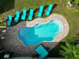 Relaxation Villa, hotel in Royal Palm Beach