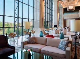 Sheraton Changchun Jingyuetan Hotel, hotel di Changchun