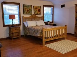 Mendelbaum Winery East Loft，位于弗雷德里克斯堡的酒店