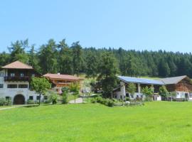 Laerchhof, hotel-fazenda rural em Collalbo