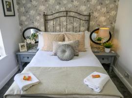 Poet's Cottage by StayStaycations, hotel in Aberdare