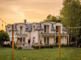 Villa Narew by Golden Apartments, husdjursvänligt hotell i Lubiel Stary