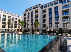 Luxury Apartments in complex Azur - next to the BEACH !、セインツ・コンスタンティン＆ヘレナのホテル