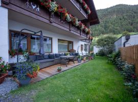 Gästehaus -Pension Edelweiss, homestay in Vent