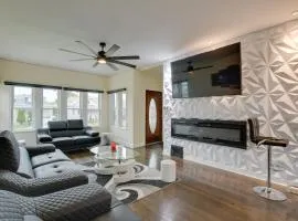 13 Mi to Dtwn Chicago Maywood Home with Fireplace