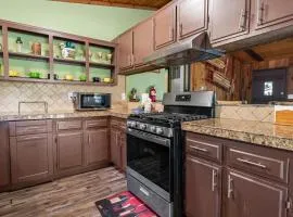 Sunrise Pines - Located in the desirable area of Big Bear, near Sugarloaf Park