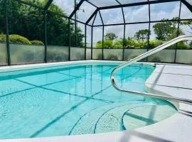 Oasis Away Englewood, Florida! Spacious home w/ heated pool