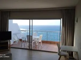 Amplio Apartamento con Vistas al Mar