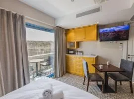 Iz-Zebbuga The Penthouse Royal 8