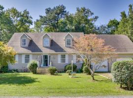 친커티그에 위치한 호텔 Spacious and Family-Friendly Home in Chincoteague!