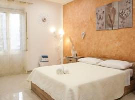 Quiet apartment in the middle of Salento + Jacuzzi, hotel in Cutrofiano