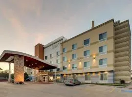 Fairfield Inn and Suites Hutchinson