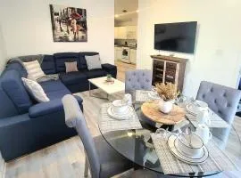 LUXURY APARTMENTS 5QUEENBED - 20 min away Manhattan