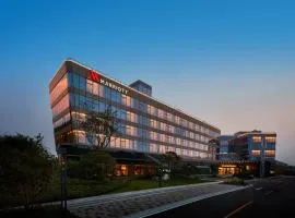 Xuzhou Marriott Hotel Lakeview