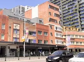 Sydney RiseOn Hotel