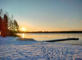 A cosy house by the lake, Perfect for families and couples, mökki Rovaniemellä