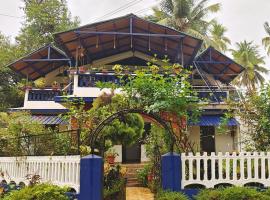 CURLIES BLUE HOUSE, villa em Anjuna