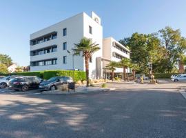 B&B HOTEL Pau Zénith, hotel v destinaci Pau