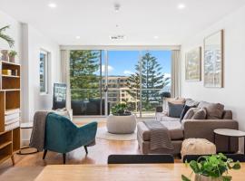 Belle Escapes - Aquarius on Colley Terrace 2 bed-2bath with sea views, hotel in Glenelg