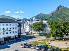 Fast Hotel Svolvær
